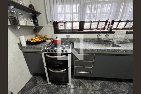 Casa à venda com 160m², 2 quartos e 2 vagasCozinha