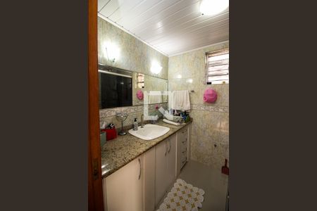 Casa à venda com 396m², 4 quartos e 6 vagas Casa à venda com 396m², 4 quartos e 6 vagasBanheiro Social