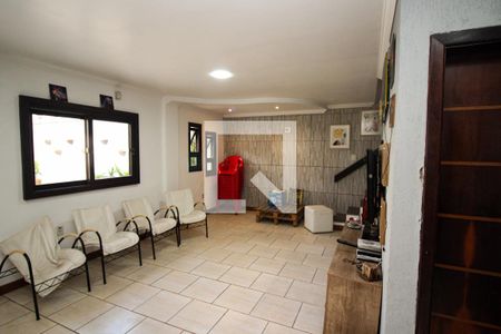 Casa à venda com 396m², 4 quartos e 6 vagas Casa à venda com 396m², 4 quartos e 6 vagasSala de estar 2