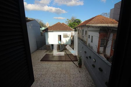 Casa à venda com 396m², 4 quartos e 6 vagas Casa à venda com 396m², 4 quartos e 6 vagasVista da Suíte 2