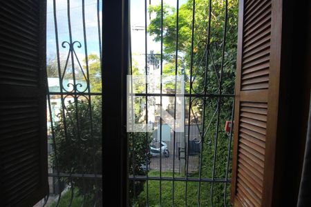 Casa à venda com 396m², 4 quartos e 6 vagas Casa à venda com 396m², 4 quartos e 6 vagasVista do Quarto 1