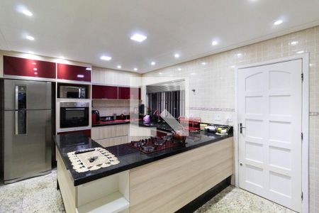 Casa à venda com 300m², 3 quartos e 4 vagas Casa à venda com 300m², 3 quartos e 4 vagasCozinha