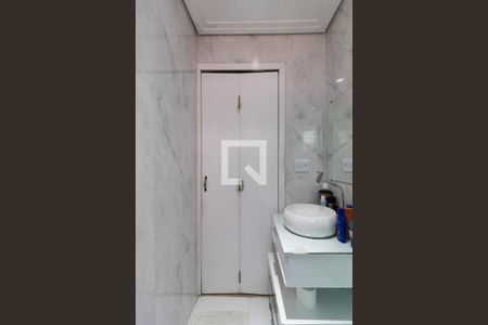 Casa à venda com 300m², 3 quartos e 4 vagas Casa à venda com 300m², 3 quartos e 4 vagasBanheiro