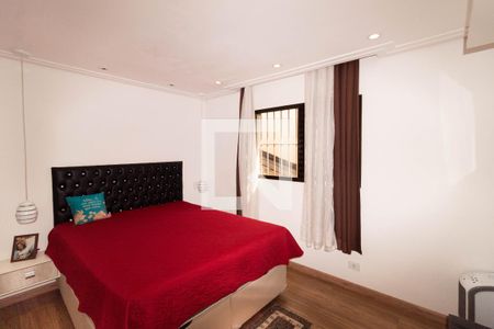 Casa à venda com 300m², 3 quartos e 4 vagas Casa à venda com 300m², 3 quartos e 4 vagasQuarto 1