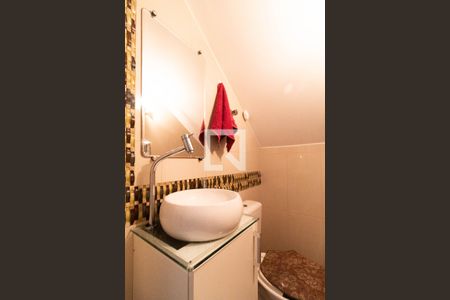 Casa à venda com 300m², 3 quartos e 4 vagas Casa à venda com 300m², 3 quartos e 4 vagasLavabo