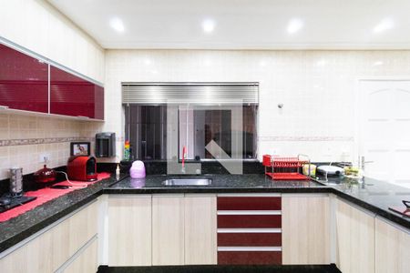 Casa à venda com 300m², 3 quartos e 4 vagas Casa à venda com 300m², 3 quartos e 4 vagasCozinha