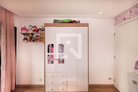 Casa à venda com 300m², 3 quartos e 4 vagas Casa à venda com 300m², 3 quartos e 4 vagasSuíte