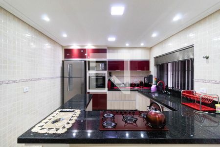 Casa à venda com 300m², 3 quartos e 4 vagas Casa à venda com 300m², 3 quartos e 4 vagasCozinha