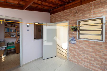 Casa à venda com 170m², 3 quartos e 2 vagas Casa à venda com 170m², 3 quartos e 2 vagas1 Área de Serviço