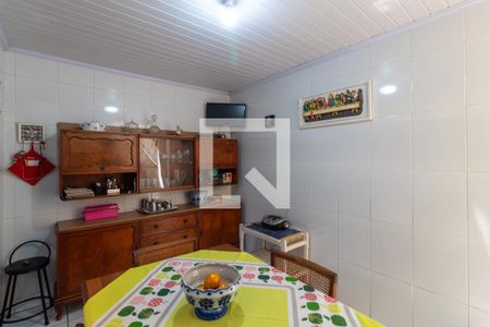 Casa à venda com 170m², 3 quartos e 2 vagas Casa à venda com 170m², 3 quartos e 2 vagasSala de Jantar