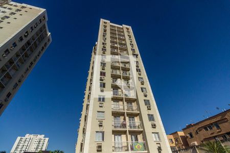 Apartamento à venda com 45m², 2 quartos e 1 vaga Apartamento à venda com 45m², 2 quartos e 1 vagaFachada