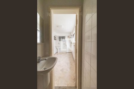 Apartamento à venda com 140m², 3 quartos e 1 vaga Apartamento à venda com 140m², 3 quartos e 1 vagaLavabo