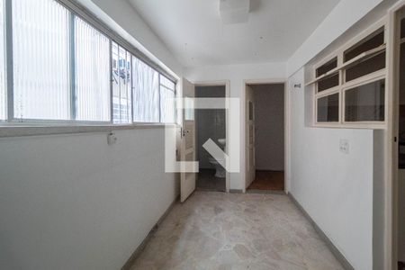Apartamento à venda com 140m², 3 quartos e 1 vaga Apartamento à venda com 140m², 3 quartos e 1 vagaÁrea de Serviço