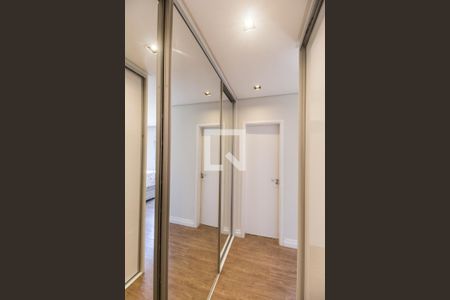 Apartamento à venda com 158m², 3 quartos e 3 vagasCloset da suíte 1