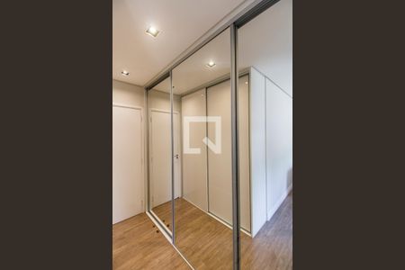 Apartamento à venda com 158m², 3 quartos e 3 vagasCloset da suíte 1