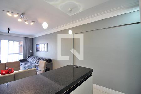 Apartamento à venda com 75m², 2 quartos e 2 vagasCozinha 