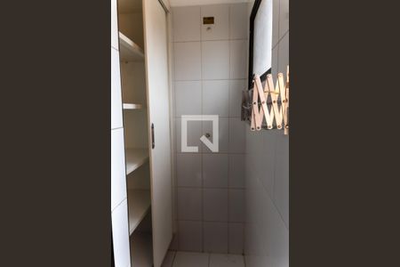 Apartamento à venda com 72m², 3 quartos e 1 vaga Apartamento à venda com 72m², 3 quartos e 1 vagaÁrea de Serviço