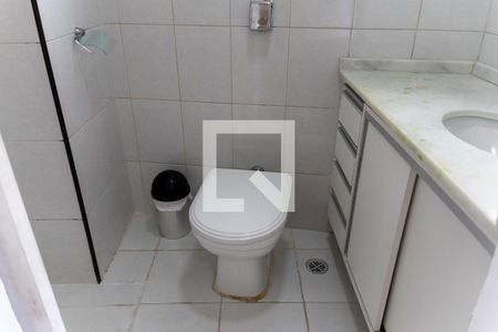 Apartamento à venda com 72m², 3 quartos e 1 vaga Apartamento à venda com 72m², 3 quartos e 1 vagaBanheiro do Quarto 2