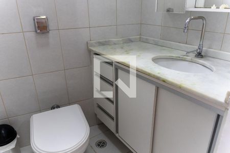 Apartamento à venda com 72m², 3 quartos e 1 vaga Apartamento à venda com 72m², 3 quartos e 1 vagaBanheiro do Quarto 2