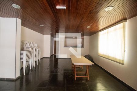 Apartamento à venda com 72m², 2 quartos e 1 vaga Apartamento à venda com 72m², 2 quartos e 1 vagaÁrea comum - Salão de festas