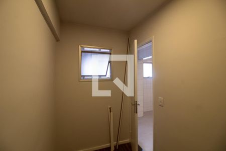 Apartamento à venda com 72m², 2 quartos e 1 vaga Apartamento à venda com 72m², 2 quartos e 1 vagaQuarto de Serviço