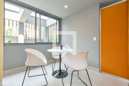 Studio à venda com 25m², 1 quarto e sem vaga Studio à venda com 25m², 1 quarto e sem vagaÁrea comum