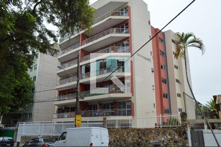 Apartamento à venda com 86m², 3 quartos e 1 vaga Apartamento à venda com 86m², 3 quartos e 1 vagaFachada