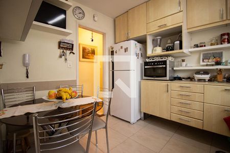 Apartamento à venda com 72m², 3 quartos e 1 vaga Apartamento à venda com 72m², 3 quartos e 1 vagaCozinha