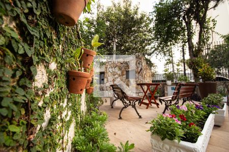 Apartamento à venda com 72m², 3 quartos e 1 vaga Apartamento à venda com 72m², 3 quartos e 1 vagaÁrea externa