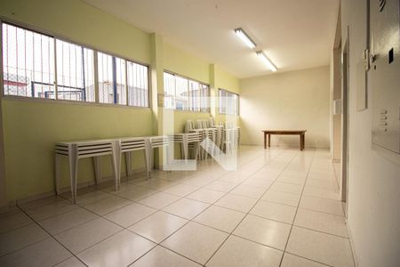 Apartamento à venda com 72m², 3 quartos e 1 vaga Apartamento à venda com 72m², 3 quartos e 1 vagaÁrea comum - Salão de festas