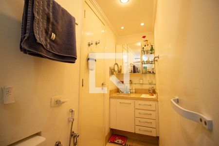 Apartamento à venda com 72m², 3 quartos e 1 vaga Apartamento à venda com 72m², 3 quartos e 1 vagaBanheiro da Suíte