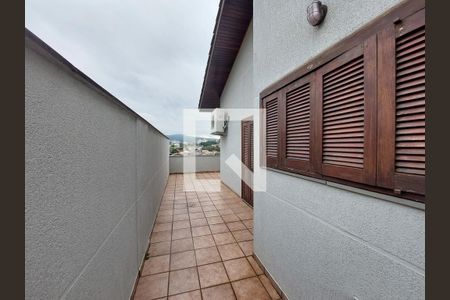 Apartamento à venda com 205m², 3 quartos e 2 vagasCobertura