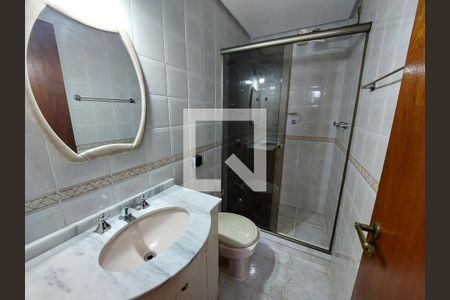 Apartamento à venda com 205m², 3 quartos e 2 vagasBanheiro Social