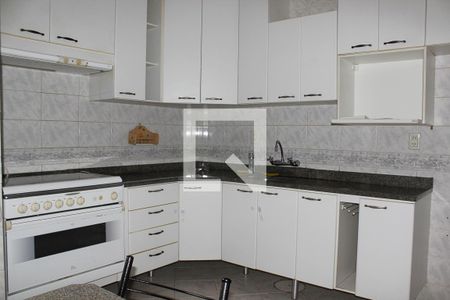 Apartamento à venda com 205m², 3 quartos e 2 vagasCozinha