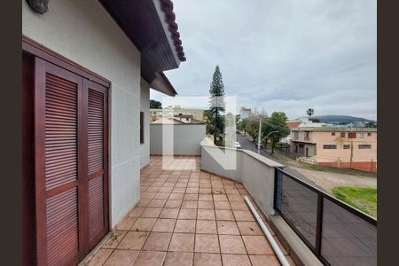Apartamento à venda com 205m², 3 quartos e 2 vagasCobertura