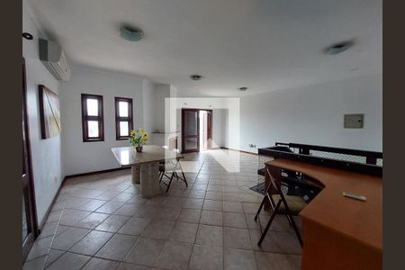 Apartamento à venda com 205m², 3 quartos e 2 vagasCobertura
