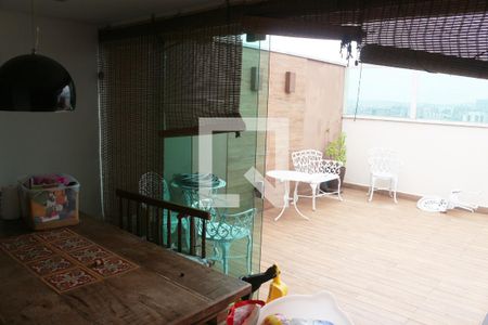 Apartamento à venda com 140m², 2 quartos e 2 vagasÁrea gourmet