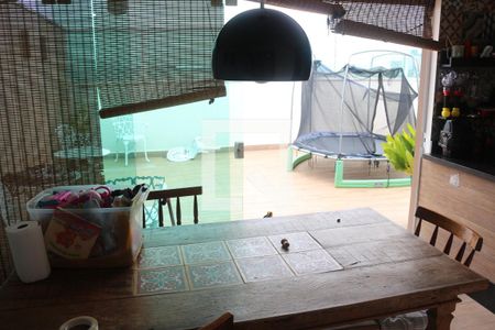 Apartamento à venda com 140m², 2 quartos e 2 vagasÁrea gourmet