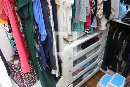 Apartamento à venda com 140m², 2 quartos e 2 vagasCloset