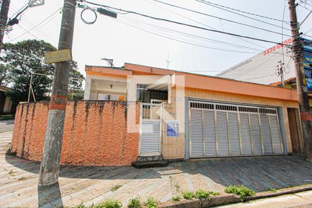 Casa à venda com 300m², 2 quartos e 4 vagasFachada