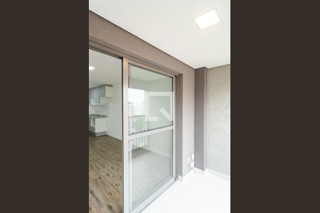 Varanda de kitnet/studio para alugar com 1 quarto, 27m² em Vila Guarani (zona Sul), São Paulo