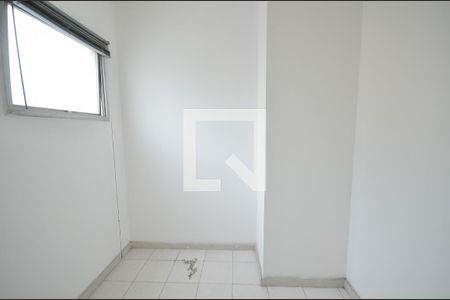 Apartamento à venda com 95m², 2 quartos e 1 vaga Apartamento à venda com 95m², 2 quartos e 1 vagaQuarto de Serviço
