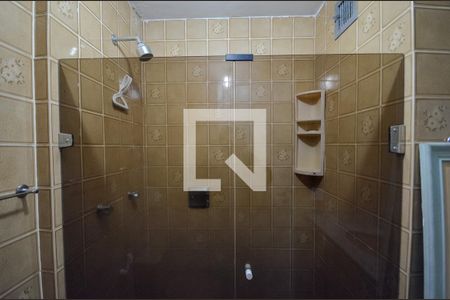 Apartamento à venda com 95m², 2 quartos e 1 vaga Apartamento à venda com 95m², 2 quartos e 1 vagaBanheiro da Suíte