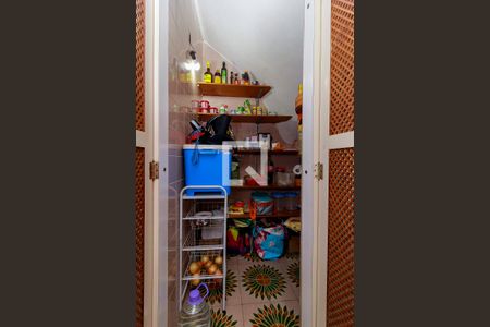 Casa à venda com 450m², 3 quartos e 5 vagas Casa à venda com 450m², 3 quartos e 5 vagasCozinha