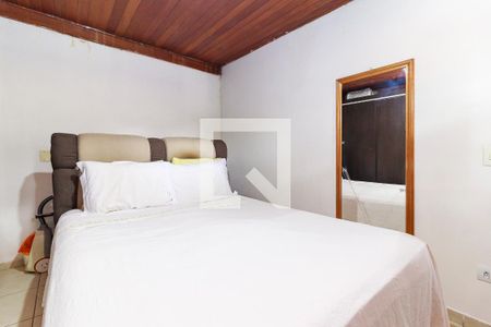 Casa à venda com 450m², 3 quartos e 5 vagas Casa à venda com 450m², 3 quartos e 5 vagasEdícula - Quarto 2