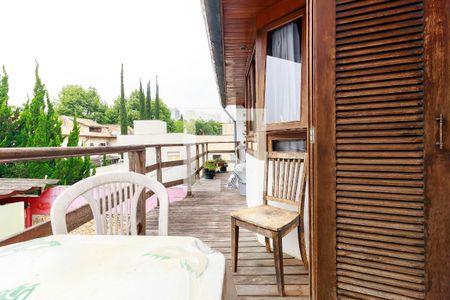 Casa à venda com 450m², 3 quartos e 5 vagas Casa à venda com 450m², 3 quartos e 5 vagasEdícula - Sala