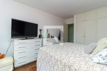 Casa à venda com 450m², 3 quartos e 5 vagas Casa à venda com 450m², 3 quartos e 5 vagasQuarto 2