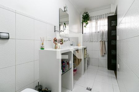 Casa à venda com 280m², 3 quartos e 2 vagasBanheiro da Suíte