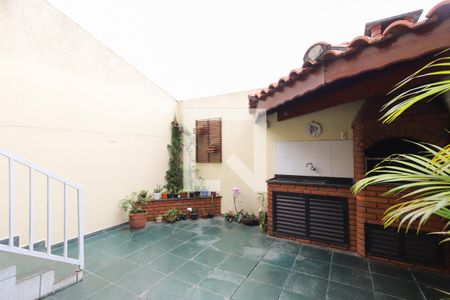 Casa à venda com 198m², 3 quartos e 5 vagasChurrasqueira