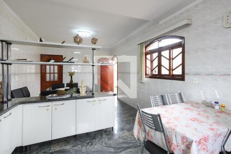 Casa à venda com 198m², 3 quartos e 5 vagasCozinha